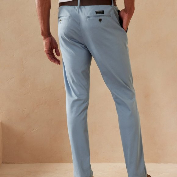 Banana Republic Fulton Skinny Rapid Movement Washed Denim Chino 42W x 32L